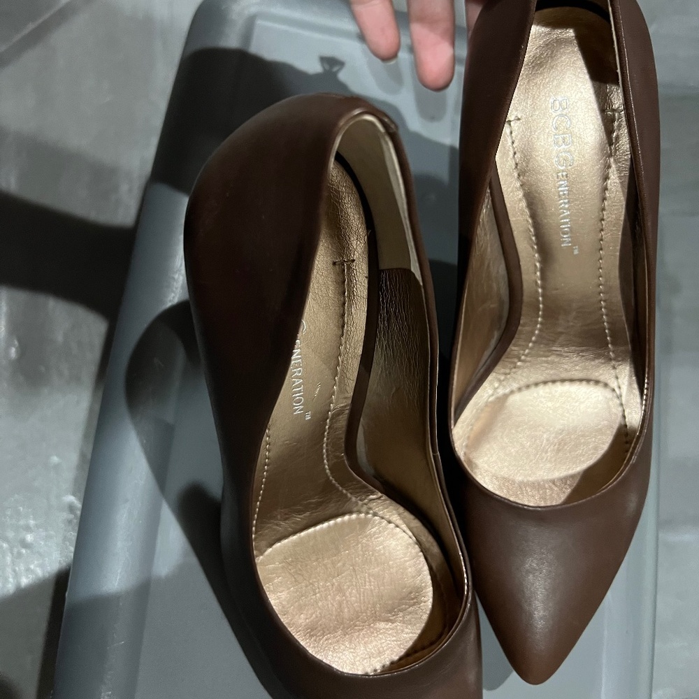 BCBGeneration pumps. Size 7 never worn